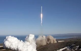 SpaceX's Direct-to-Device Push: Why Verizon is Panicking and What It Means for Your Bill