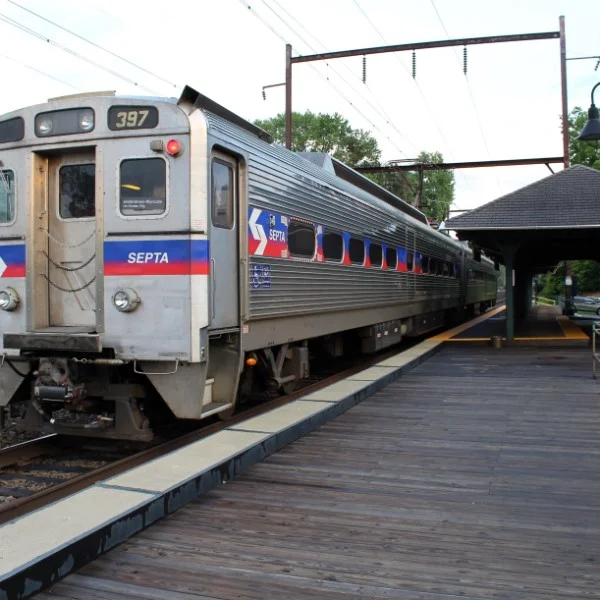 SEPTA's Regional Rail Crisis: Why It's Breaking and How We Can Reinvent It-第1张图片-Market Pulse