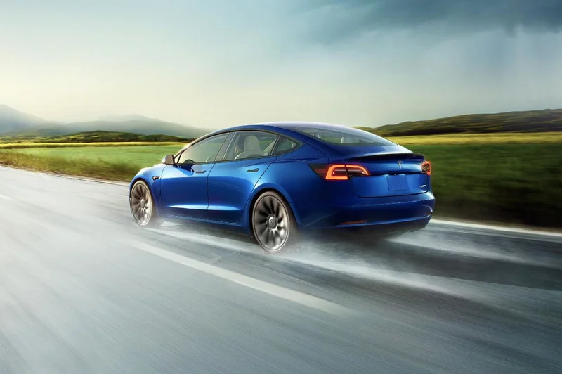 Tesla's Sales Dip and Wisconsin Tragedy: What We Know-第1张图片-Market Pulse